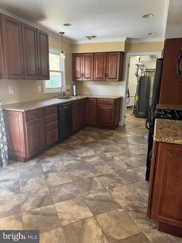 Interior, Kitchen, Pendant Lights, Recessed Lighting