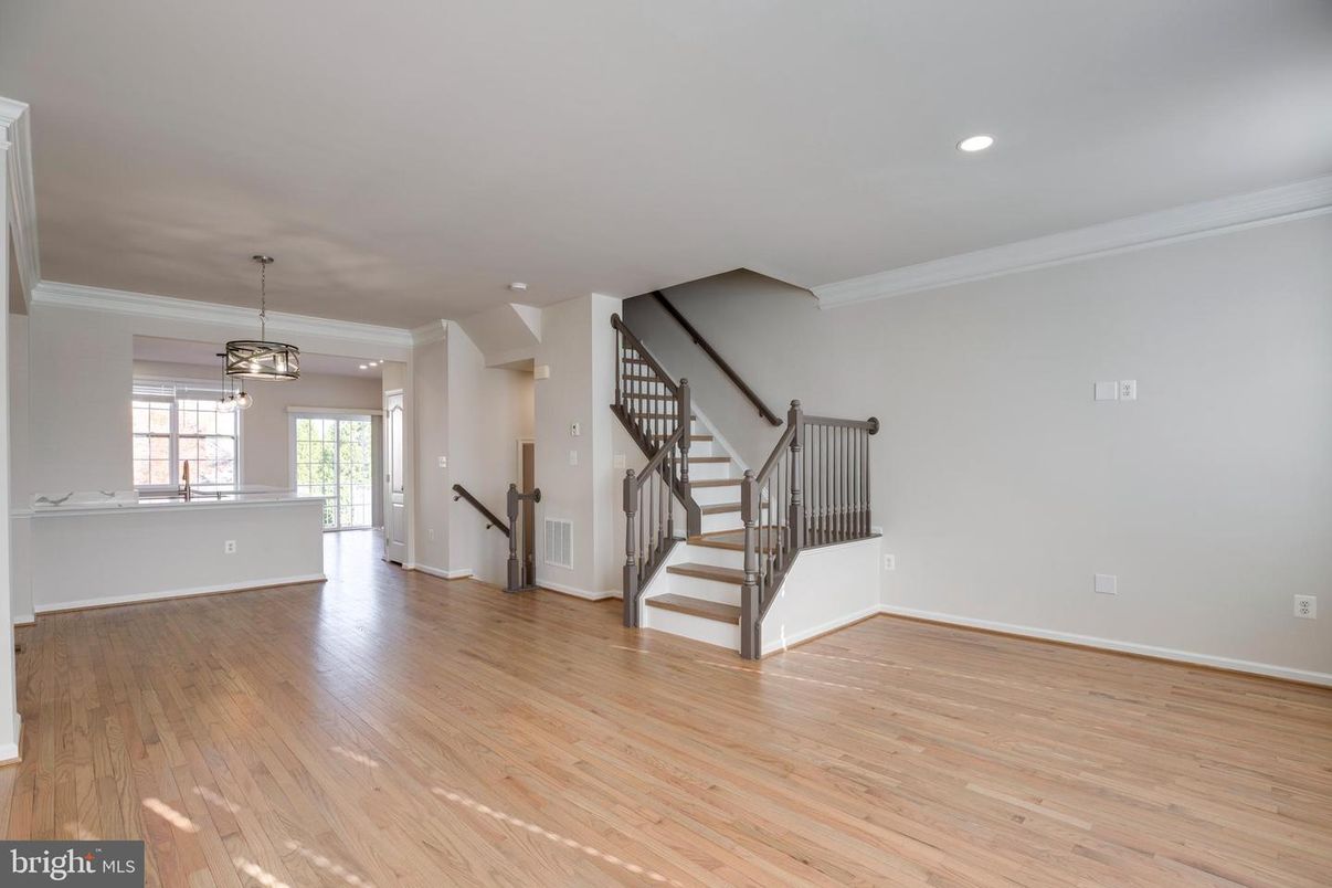Empty room, Interior, Pendant Lights, Recessed Lighting, Wood Texture Flooring