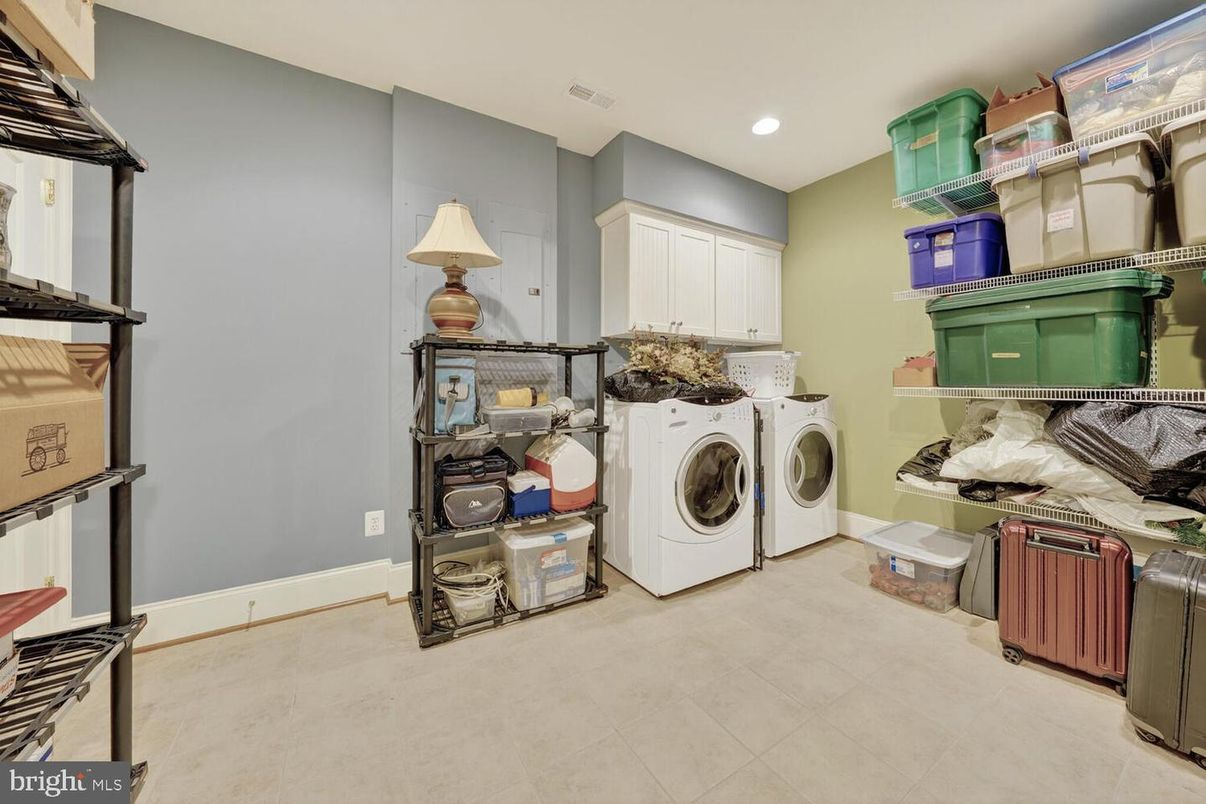 Interior, Recessed Lighting, Utility Closets, Washer