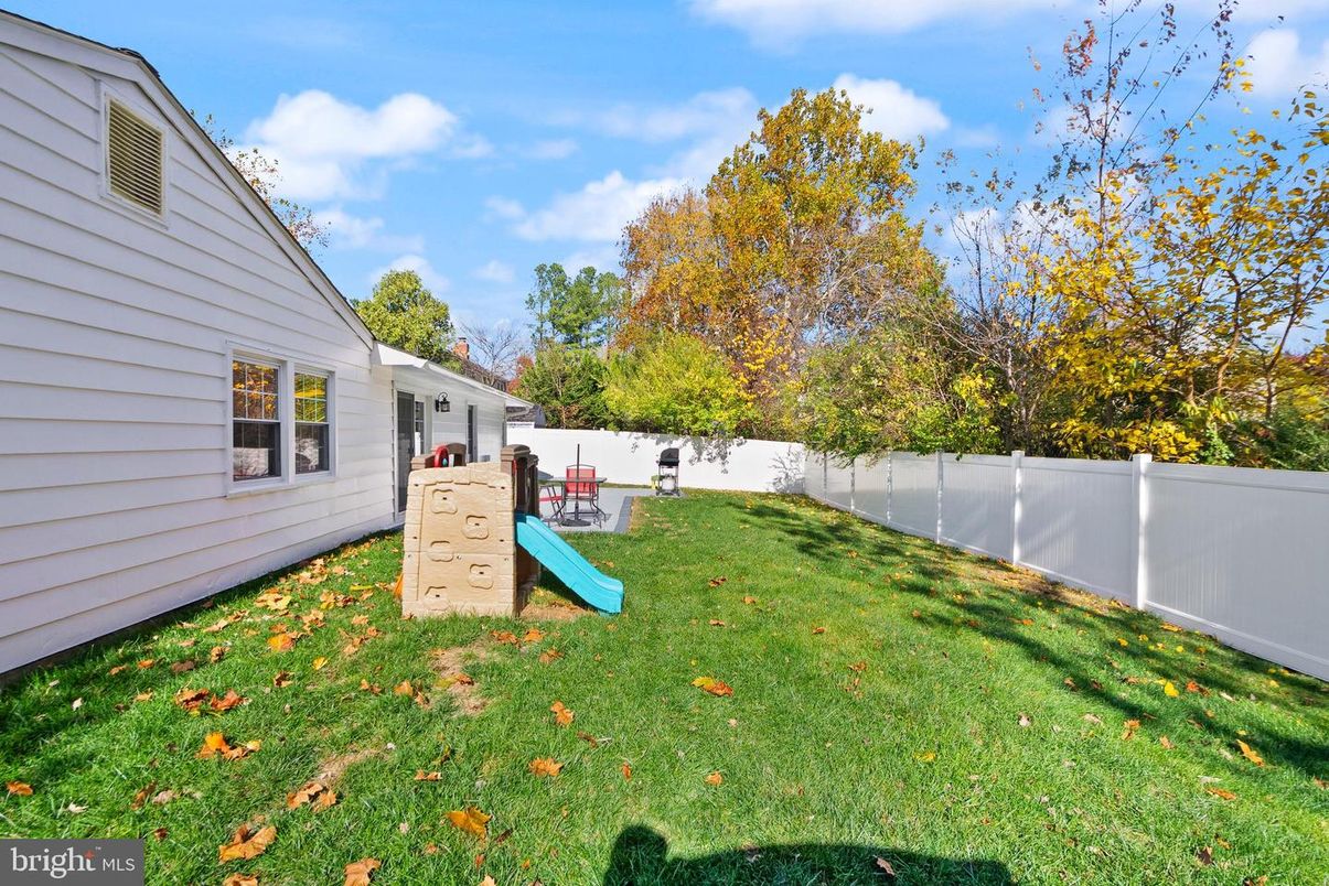 Backyard, Exterior, Playground