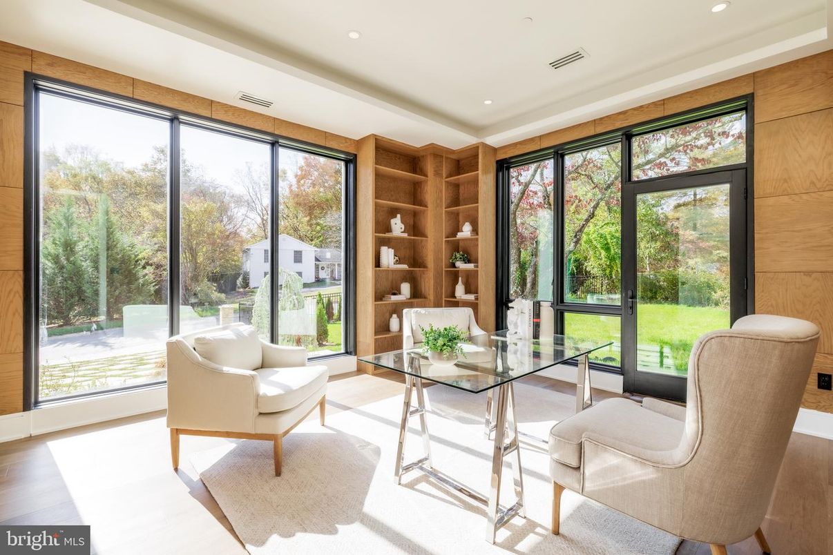 Home Office, Interior, Recessed Lighting, Wood Texture Flooring