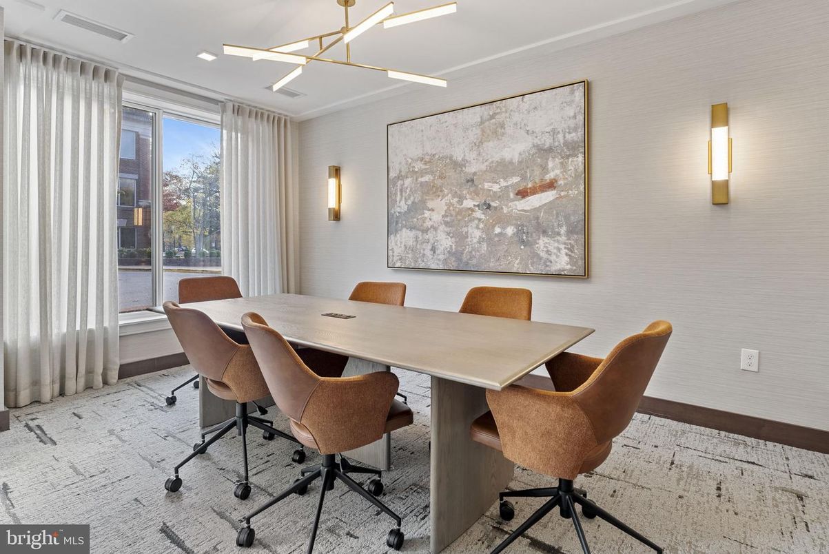 Dining room, Interior, Pendant Lights, Recessed Lighting