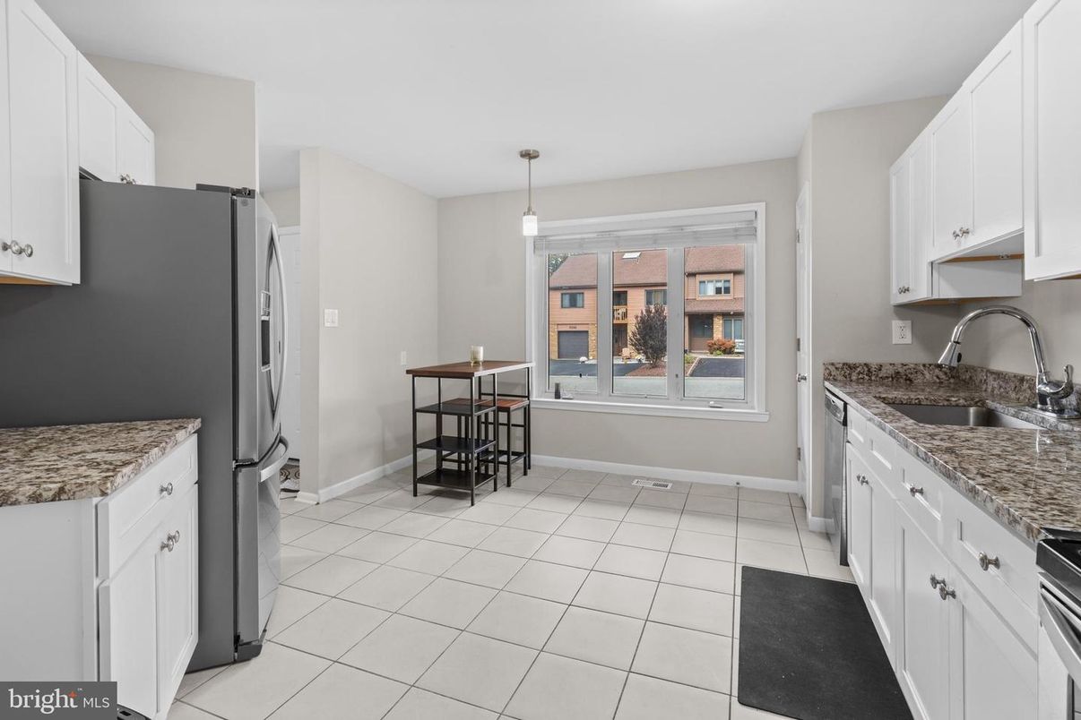 Dining room, Interior, Kitchen, Pendant Lights