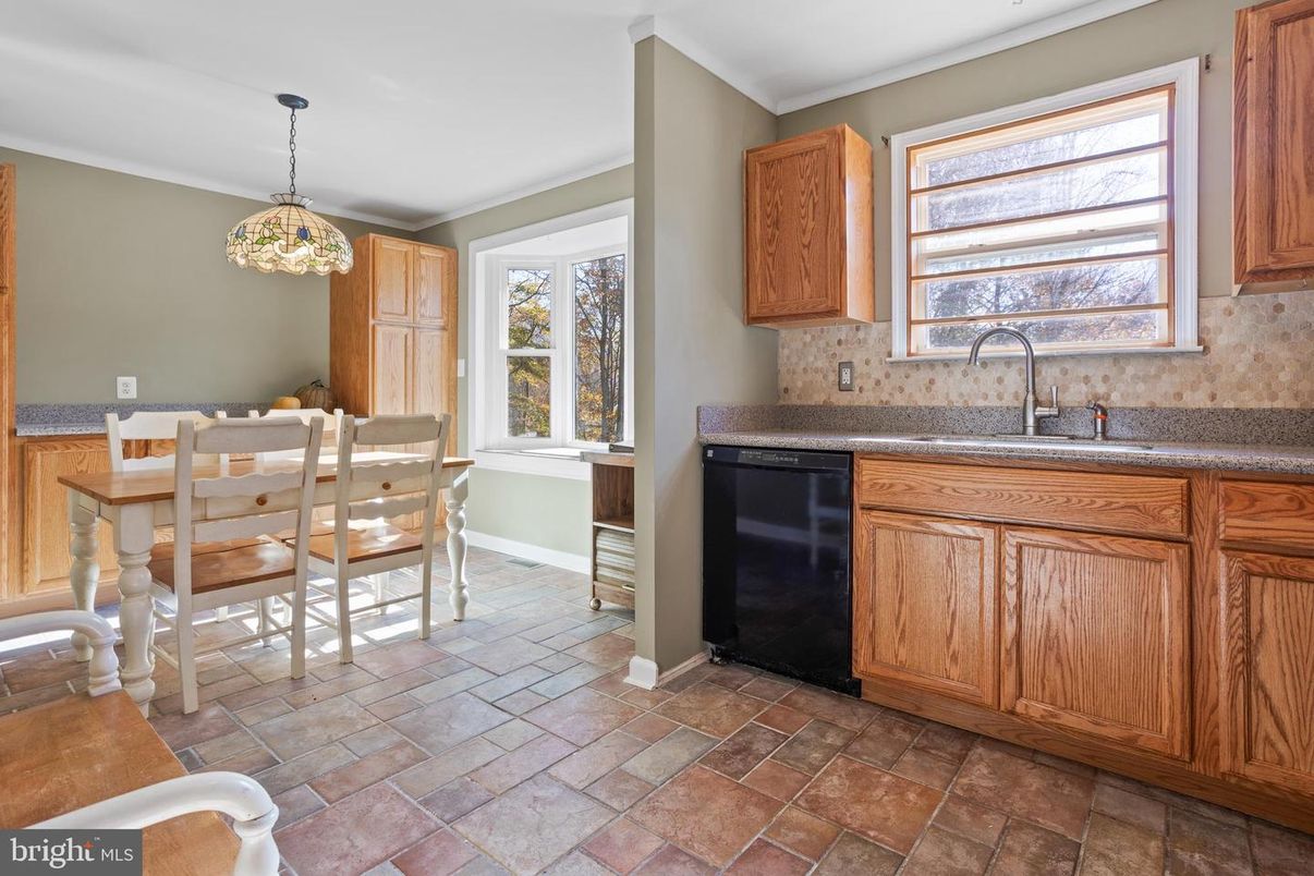 Dining room, Interior, Kitchen, Pendant Lights
