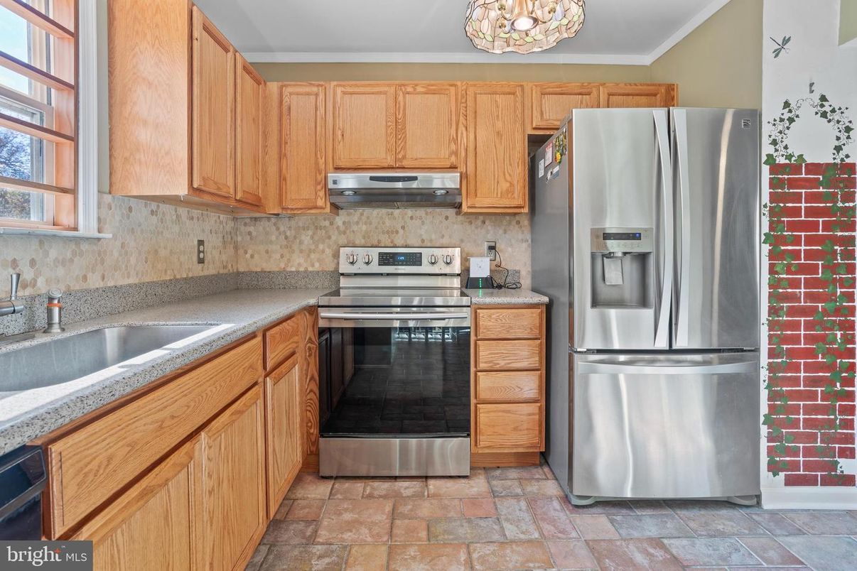 Interior, Kitchen, Stainless Steel Appliances