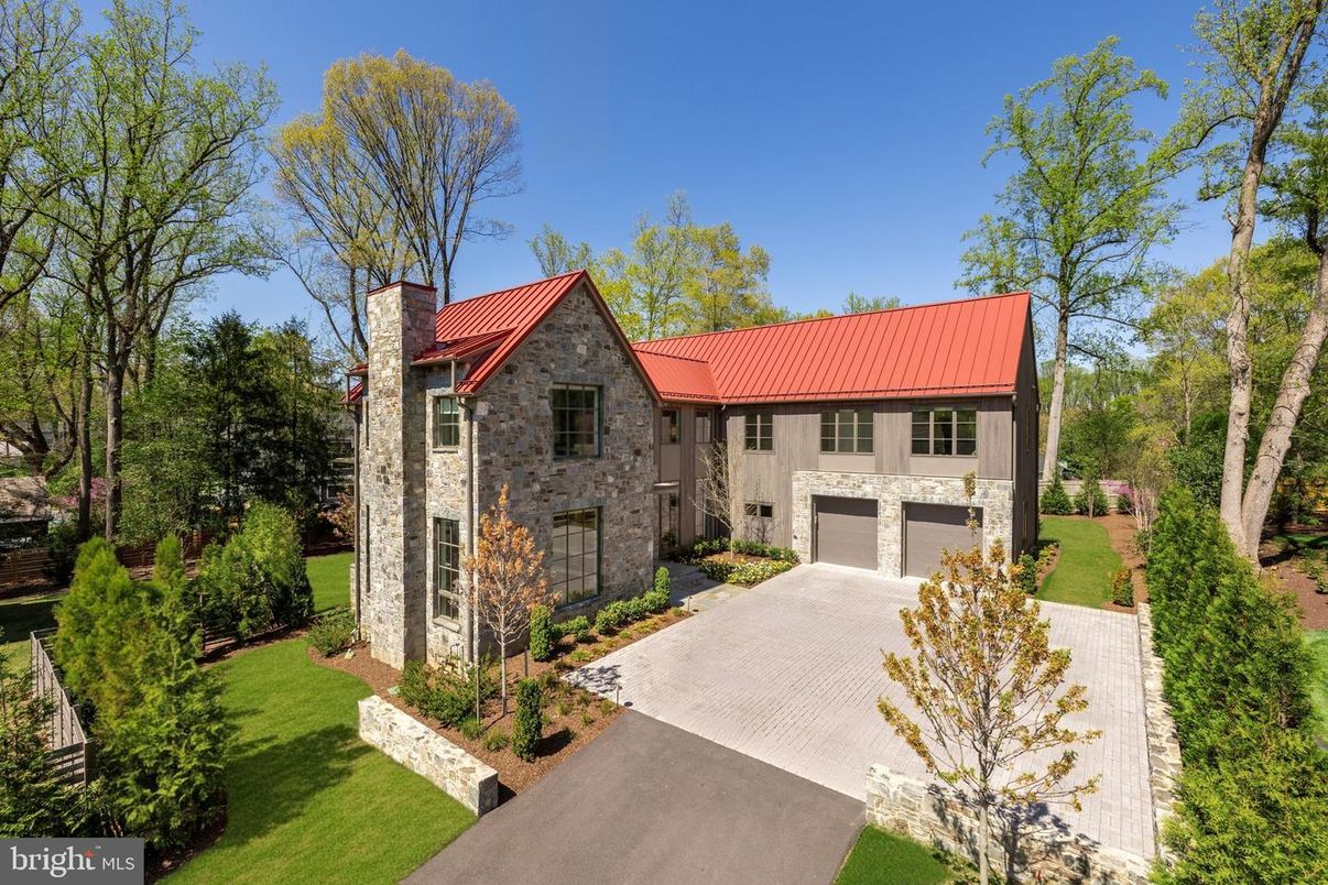 Attached, Exterior, Facade, Spanish Mediterranean