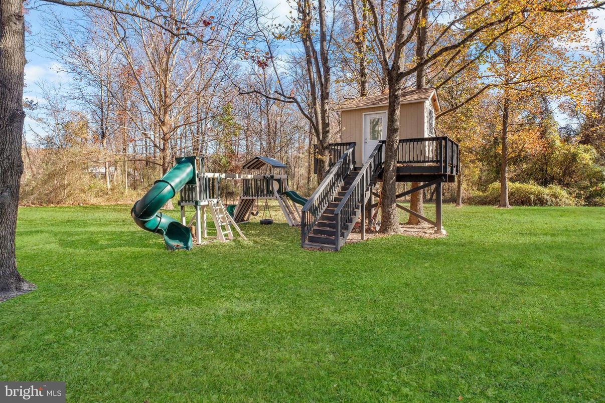 Backyard, Exterior, Playground