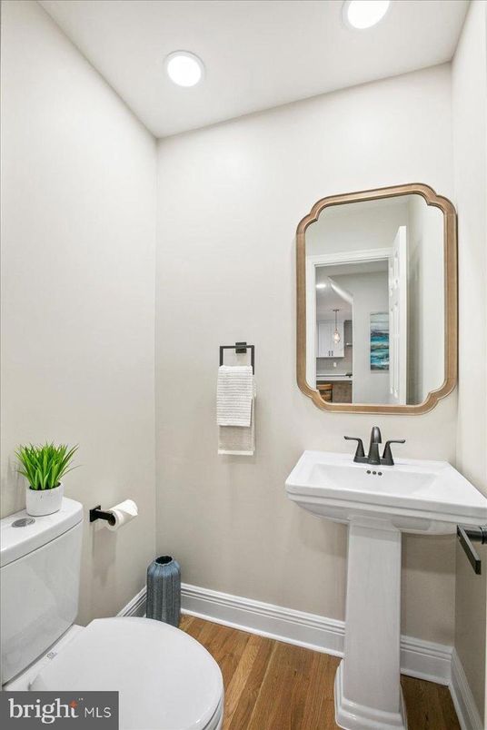 Bathroom, Interior, Recessed Lighting, Wood Texture Flooring