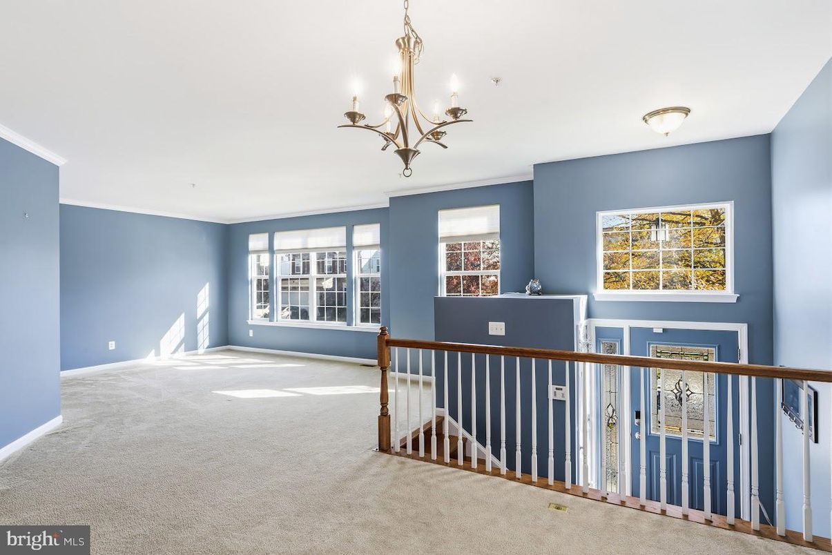 Chandelier, Interior