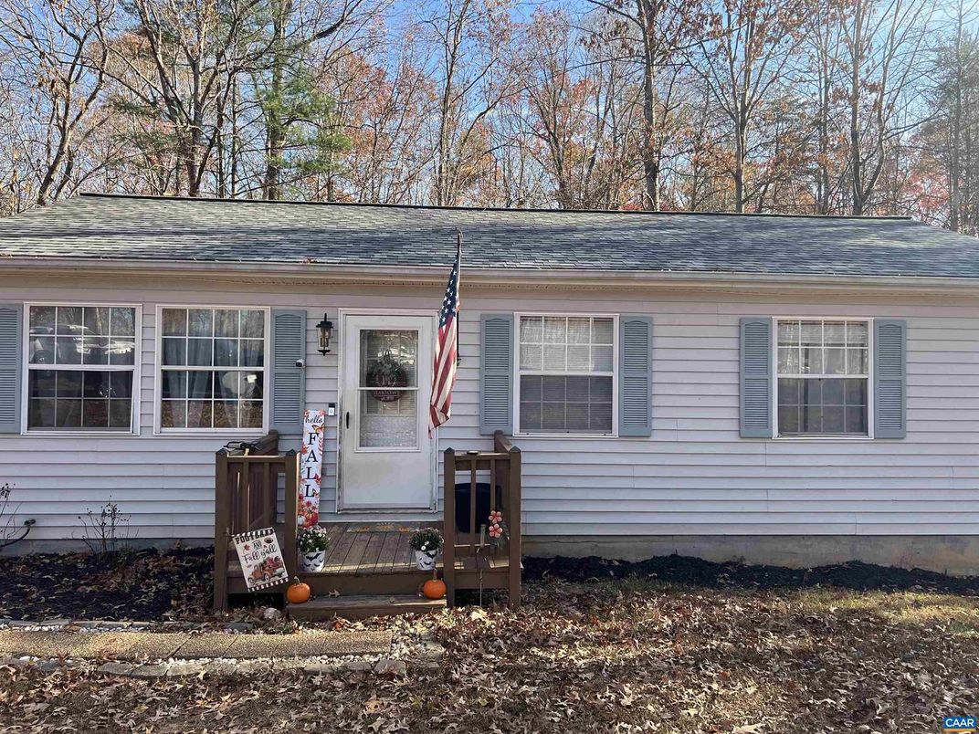 Exterior, Facade, Cape Cod