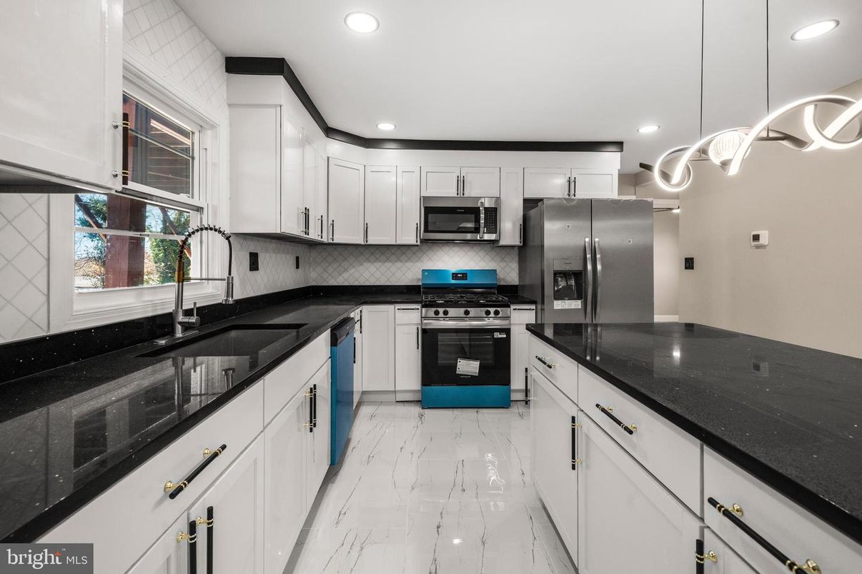 Interior, Kitchen, Marble, Pendant Lights, Recessed Lighting, Stainless Steel Appliances