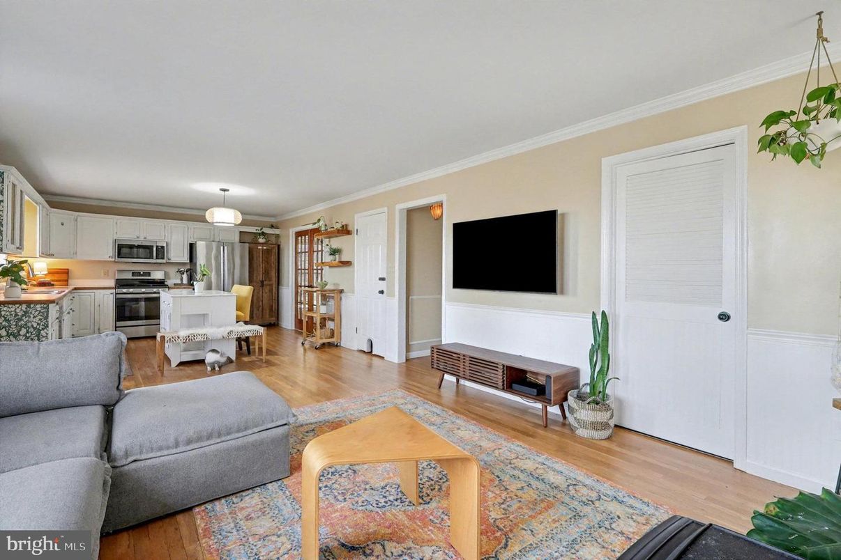 Interior, Kitchen, Pendant Lights, Stainless Steel Appliances, Wood Texture Flooring