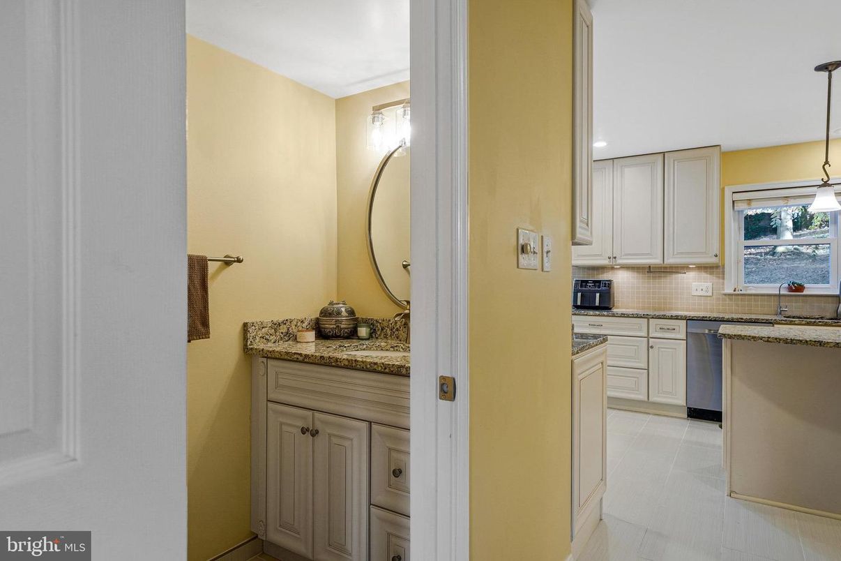 Interior, Kitchen, Pendant Lights, Recessed Lighting