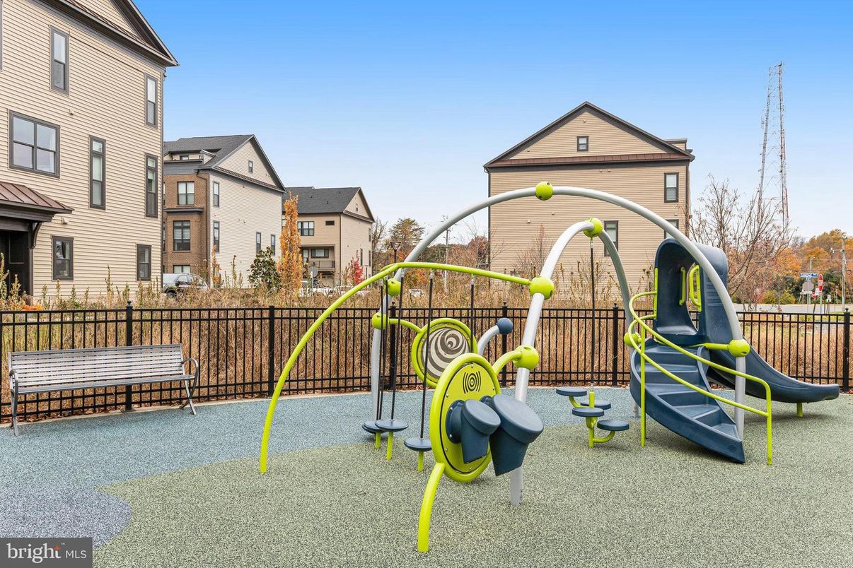 Backyard, Exterior, Playground