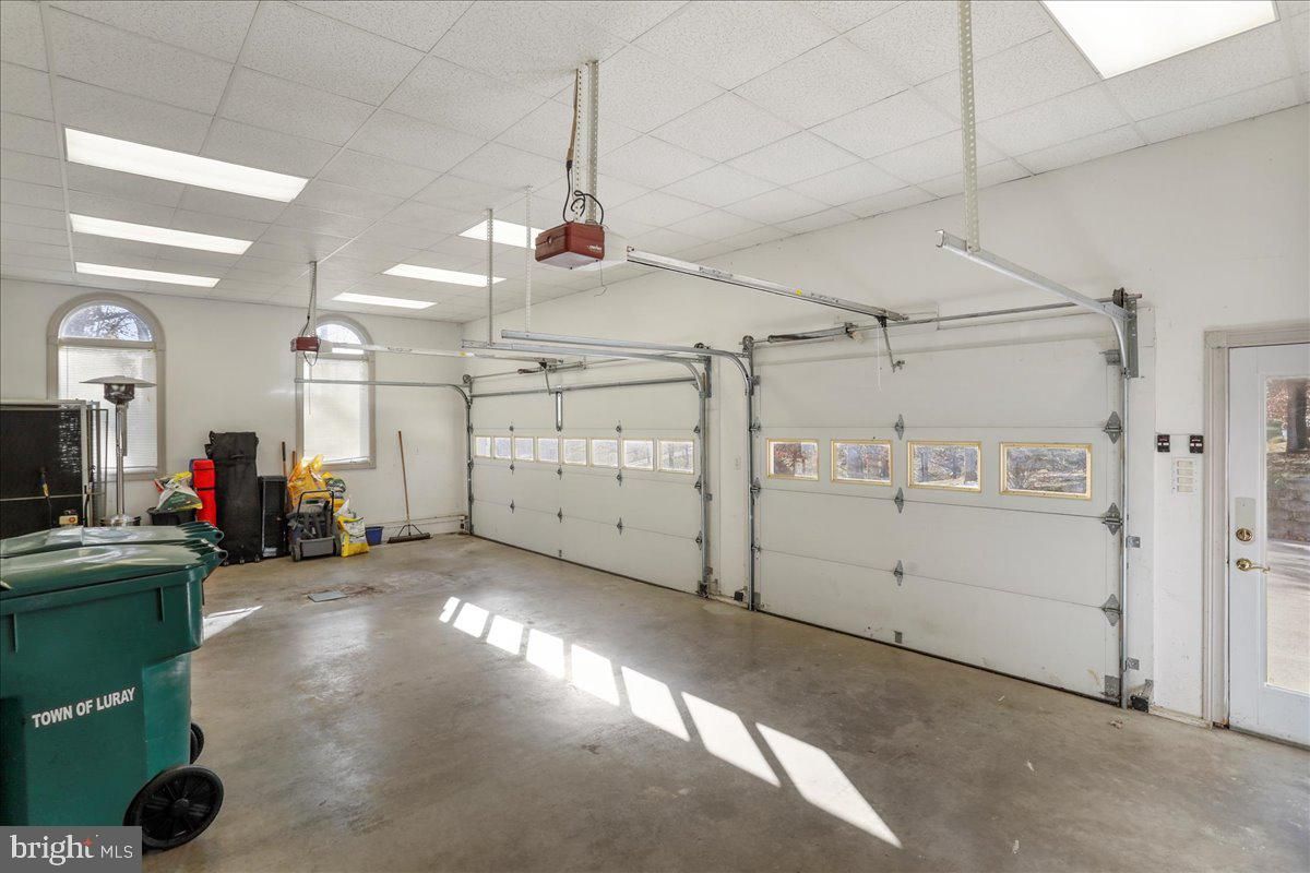 Garage, Interior, Recessed Lighting