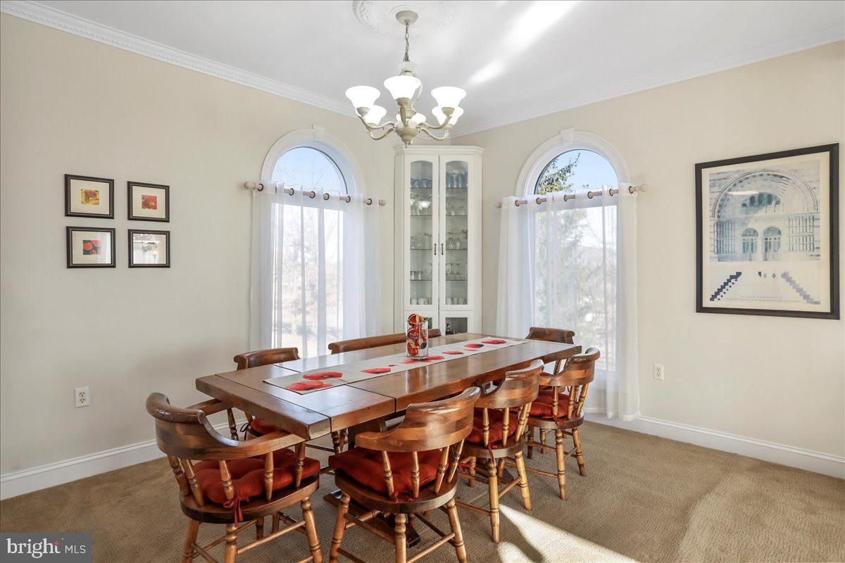 Chandelier, Dining room, Interior