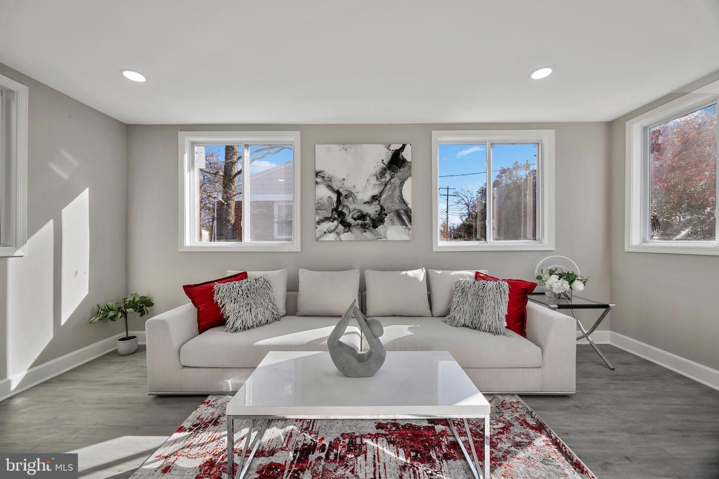 Interior, Living room, Recessed Lighting, Wood Texture Flooring