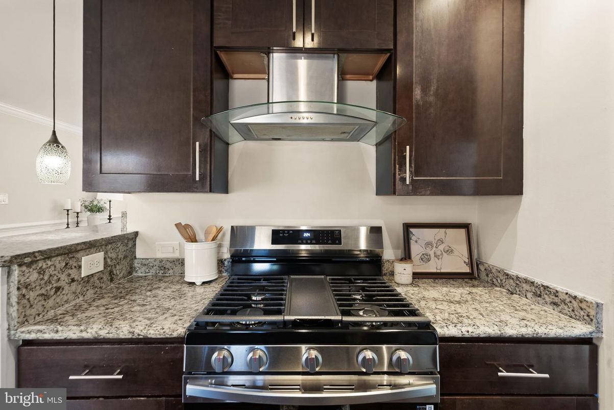 Interior, Kitchen, Pendant Lights, Stainless Steel Appliances