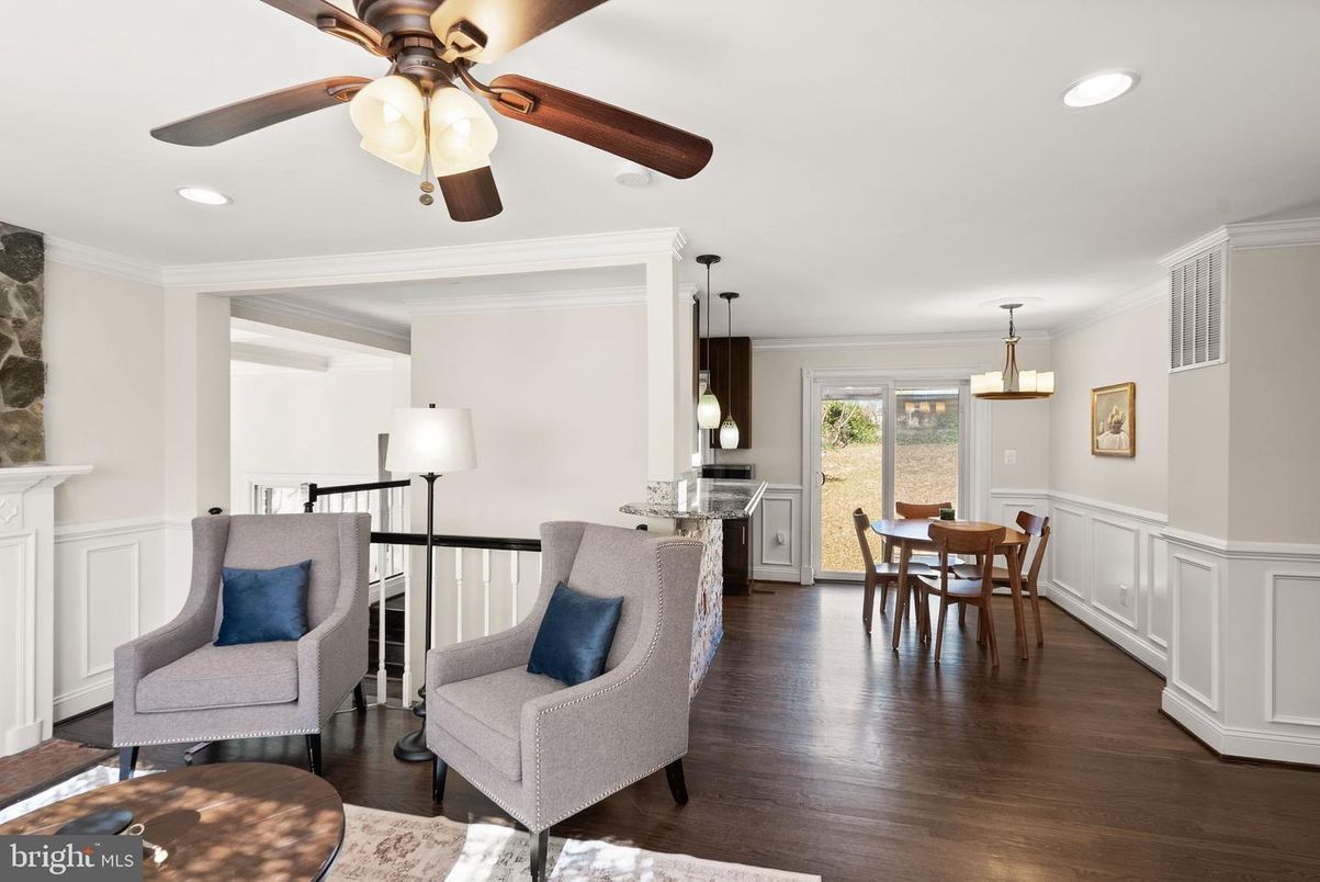 Dining room, Interior, Pendant Lights, Recessed Lighting, Wood Texture Flooring