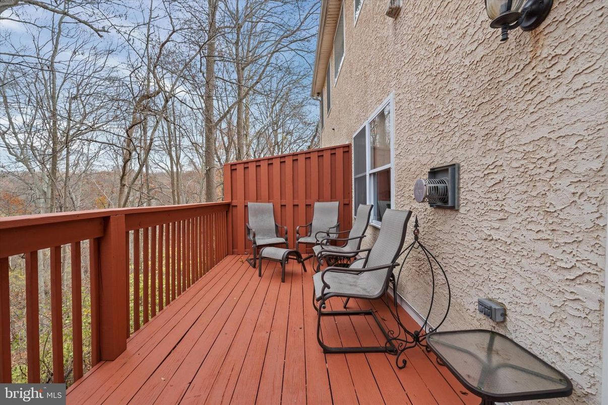 Exterior, Wood Texture Flooring