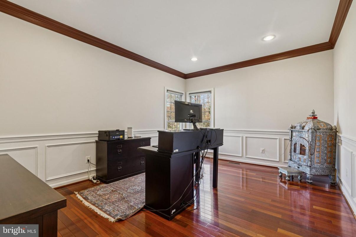 Fireplace, Home Office, Interior, Recessed Lighting, Wood Texture Flooring