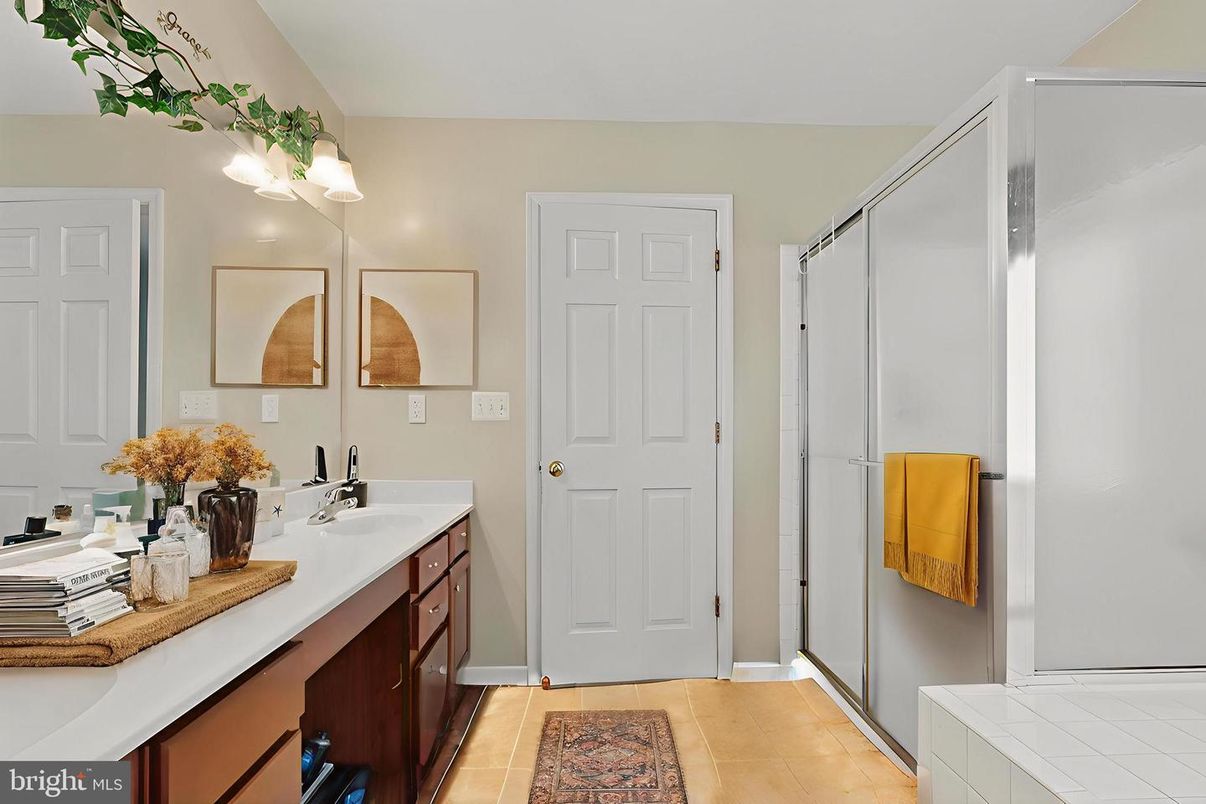 Bathroom, Dual Sink Vanities, Glass Shower, Interior