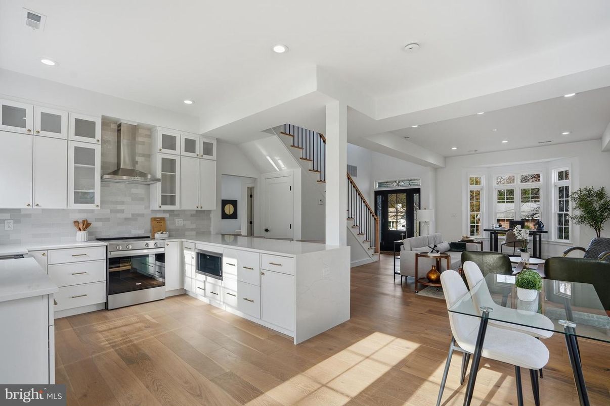 Dining room, Interior, Kitchen, Living room, Recessed Lighting, Stainless Steel Appliances, Wood Texture Flooring