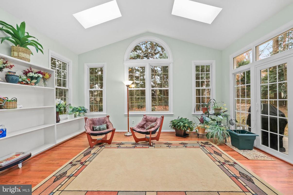 Interior, Sun Room, Wood Texture Flooring