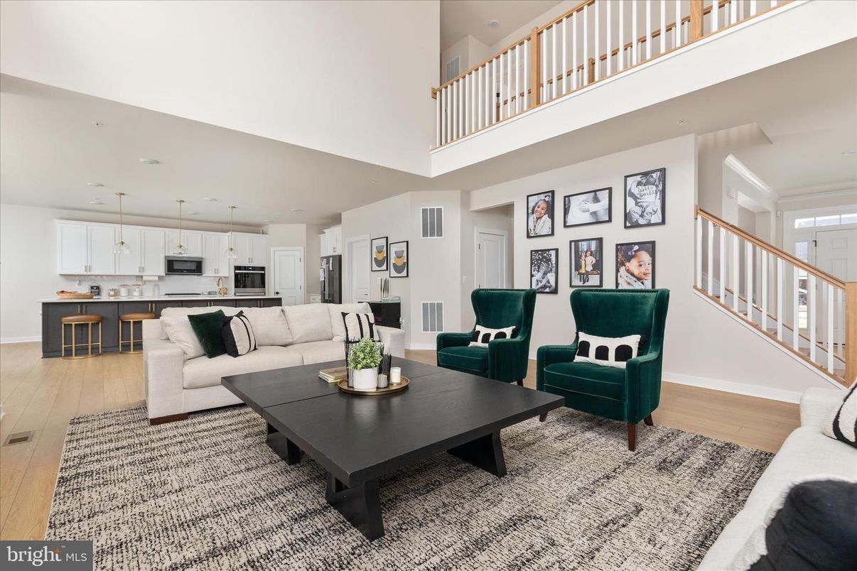 Interior, Kitchen, Living room, Pendant Lights, Recessed Lighting, Wood Texture Flooring