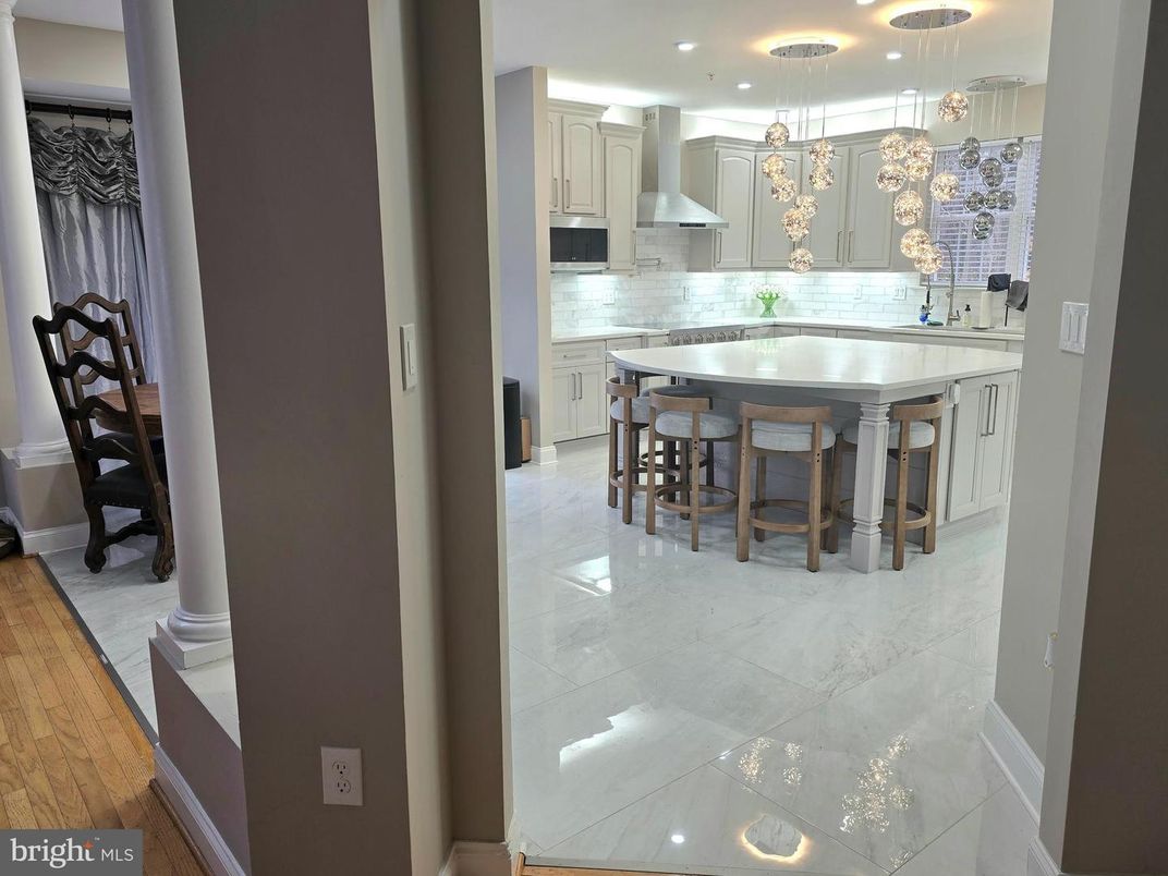Dining room, Interior, Kitchen, Marble, Pendant Lights, Recessed Lighting, Wood Texture Flooring