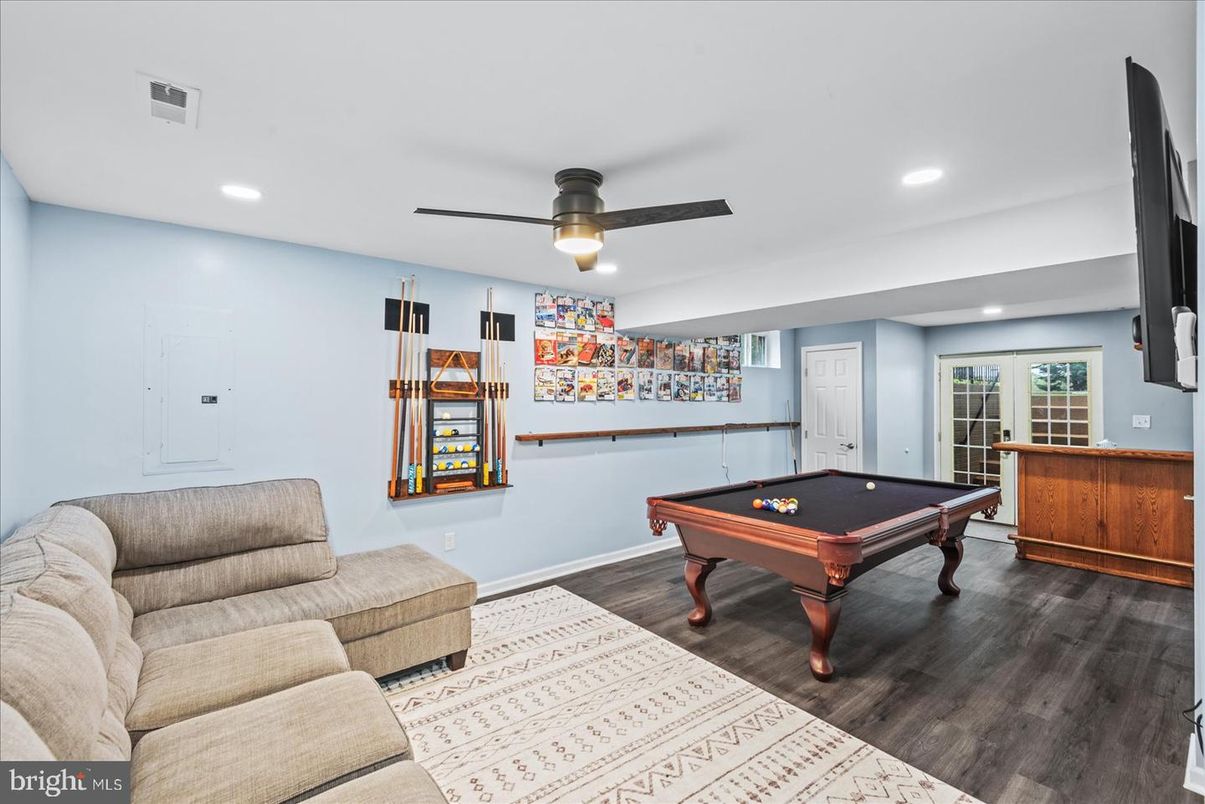 Billiard Table, Game Room, Interior, Recessed Lighting, Wood Texture Flooring
