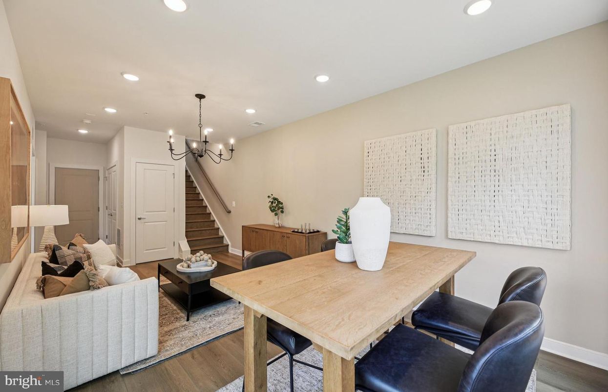 Dining room, Interior, Living room, Recessed Lighting, Wood Texture Flooring
