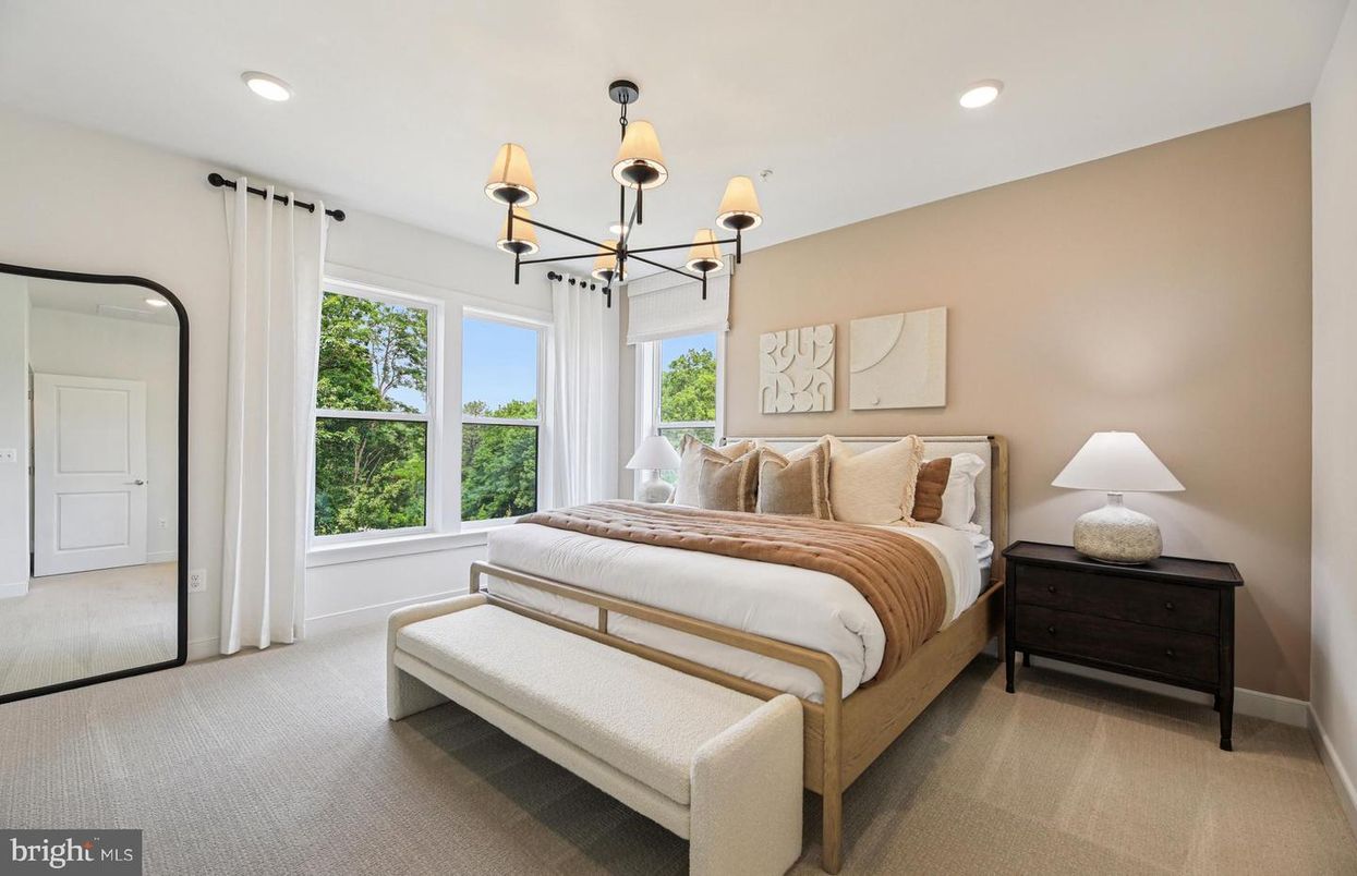 Bedroom, Interior, Recessed Lighting