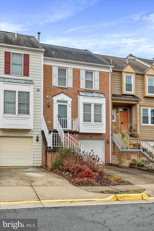 Attached, Exterior, Facade, Brick Facade, Rowhouse