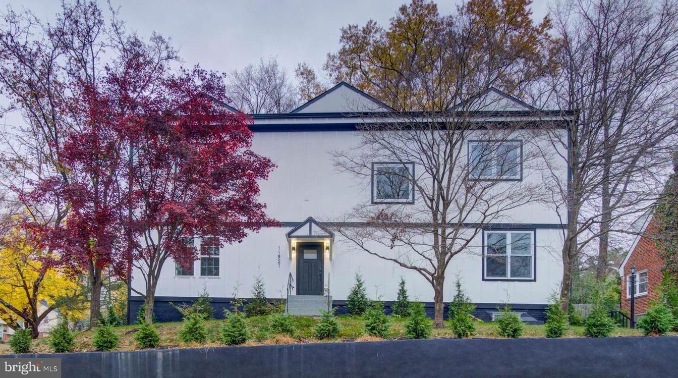 Exterior, Facade, Cape Cod