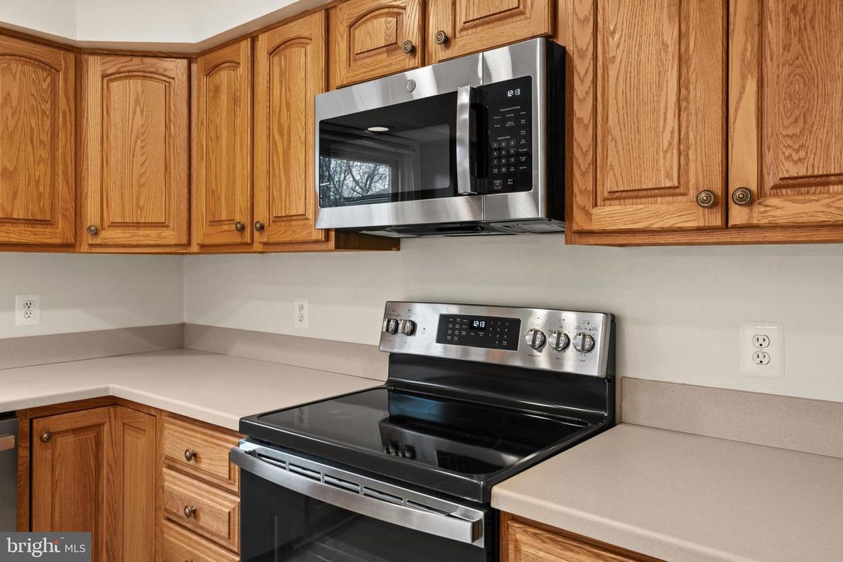 Interior, Kitchen, Stainless Steel Appliances