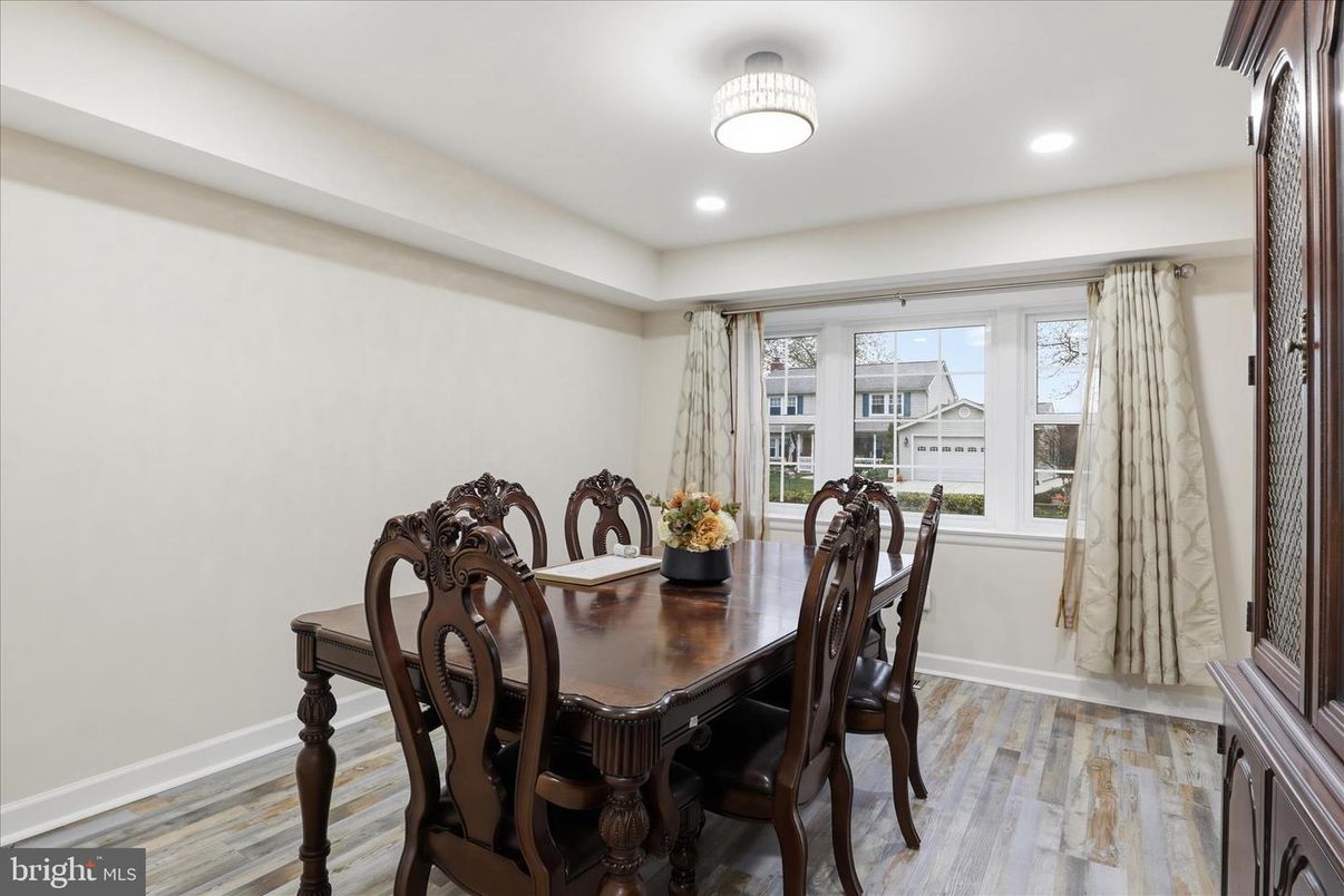 Dining room, Interior, Recessed Lighting, Wood Texture Flooring