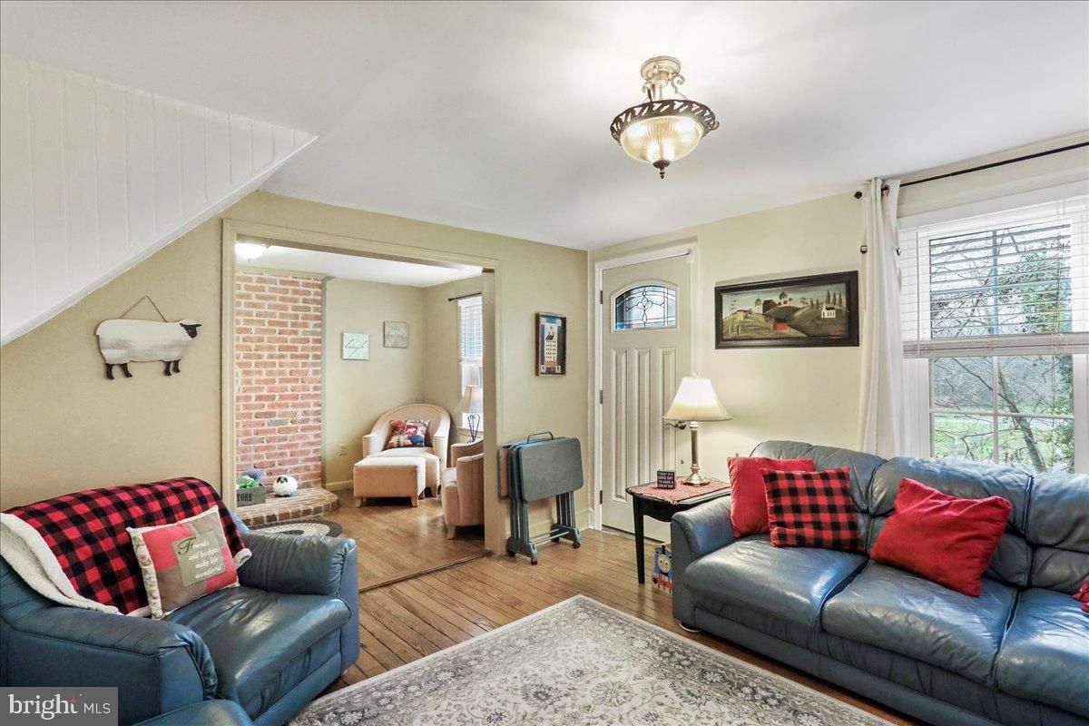 Interior, Living room, Stone Walls, Wood Texture Flooring