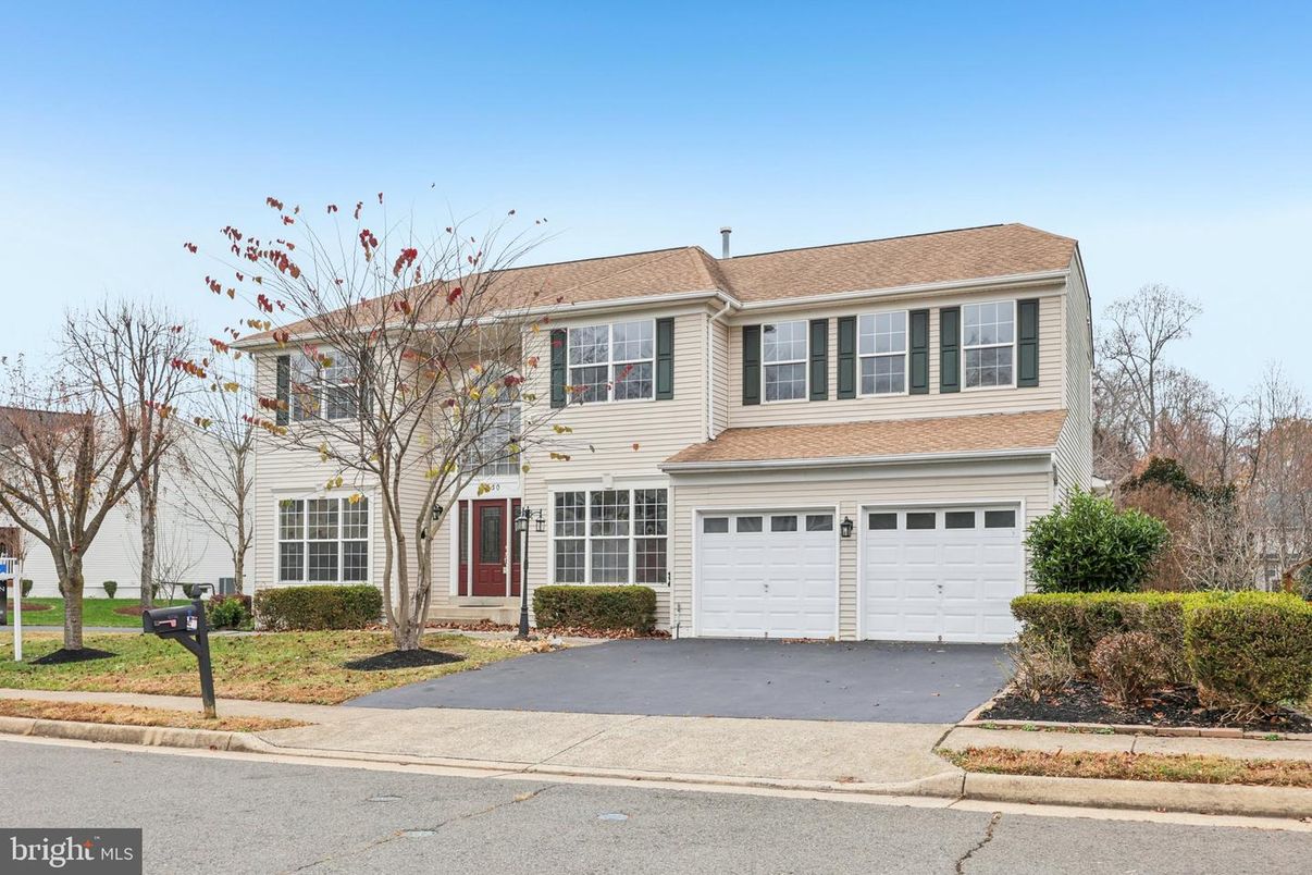 Attached, Exterior, Facade, Georgian