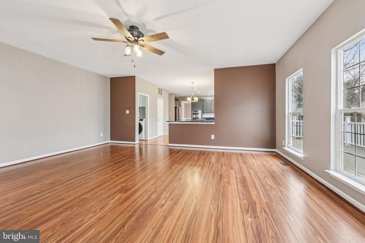 Chandelier, Empty room, Interior, Kitchen, Wood Texture Flooring