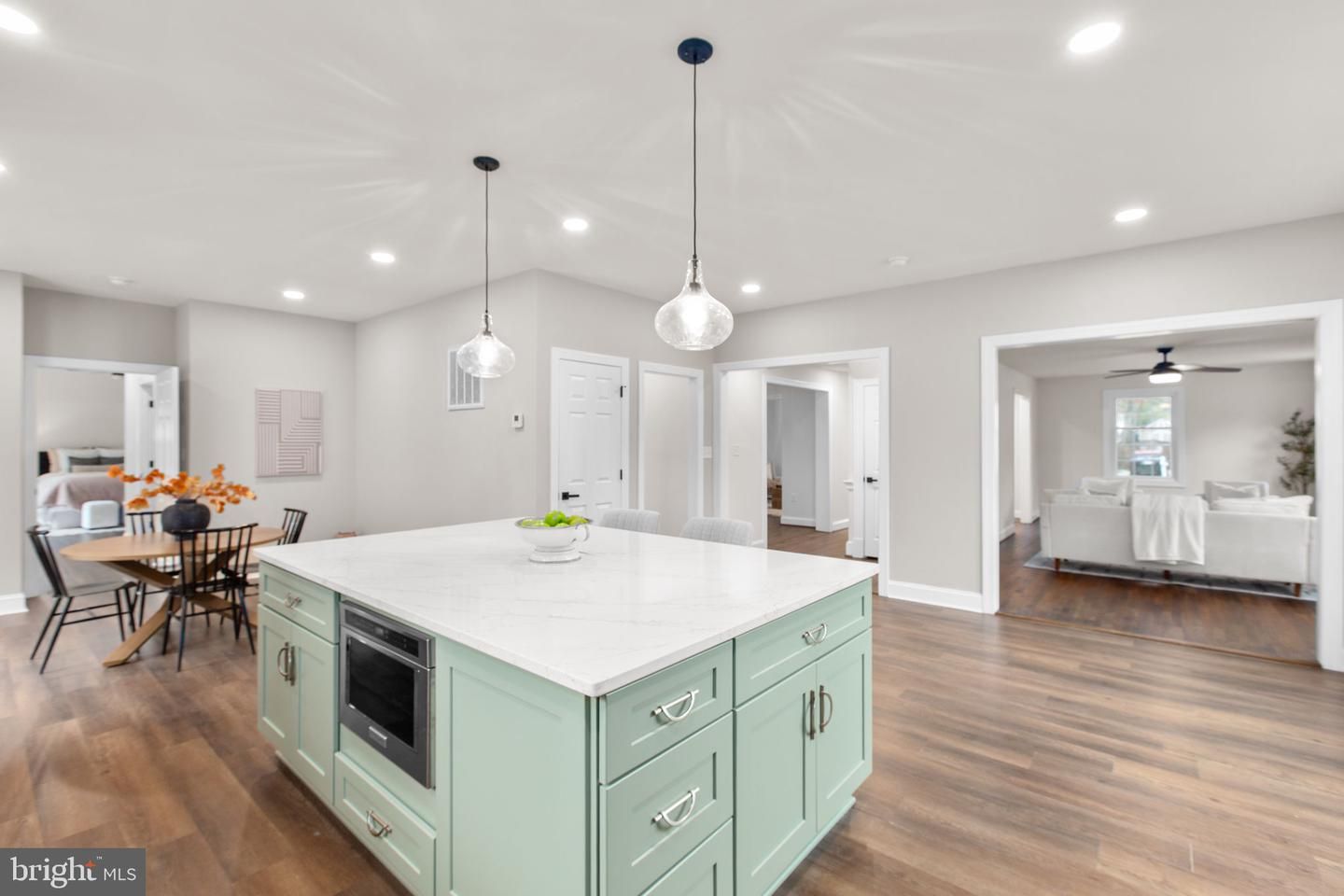 Dining room, Interior, Kitchen, Living room, Pendant Lights, Recessed Lighting, Wood Texture Flooring