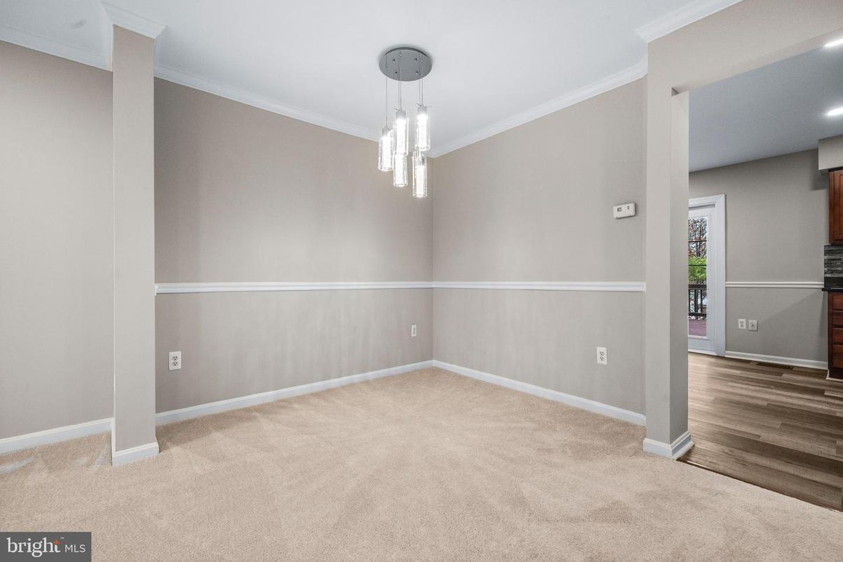 Empty room, Interior, Pendant Lights, Recessed Lighting, Wood Texture Flooring