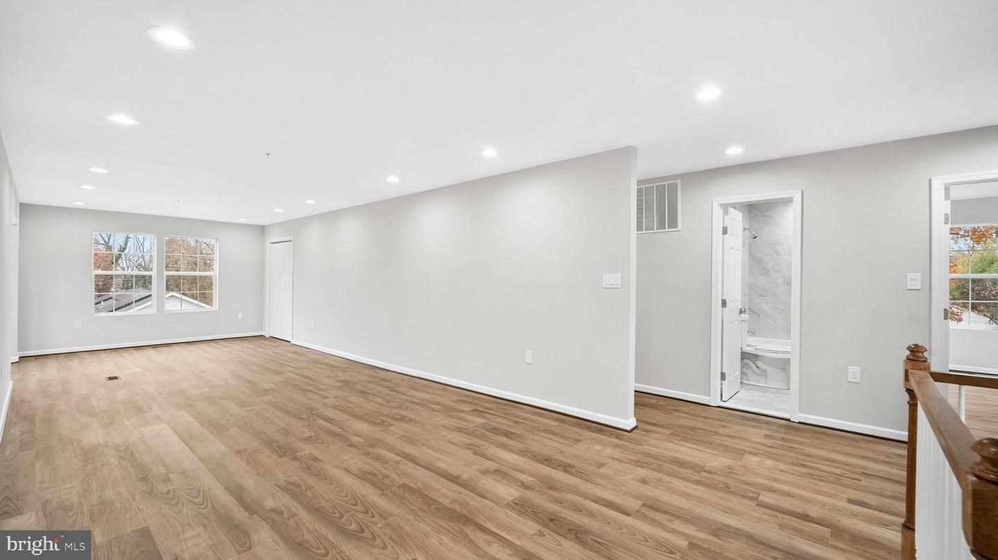 Bathroom, Empty room, Interior, Recessed Lighting, Wood Texture Flooring