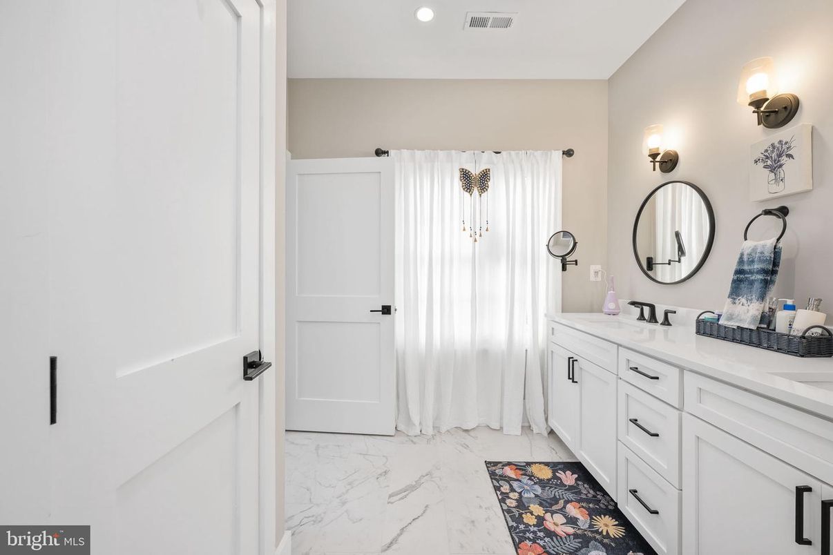 Bathroom, Dual Sink Vanities, Interior, Marble, Recessed Lighting