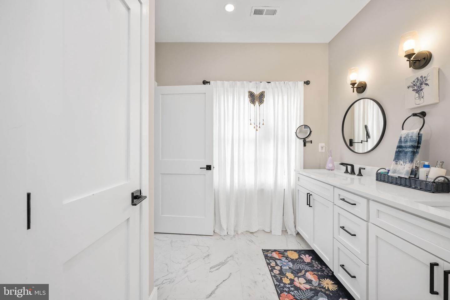 Bathroom, Dual Sink Vanities, Interior, Marble, Recessed Lighting