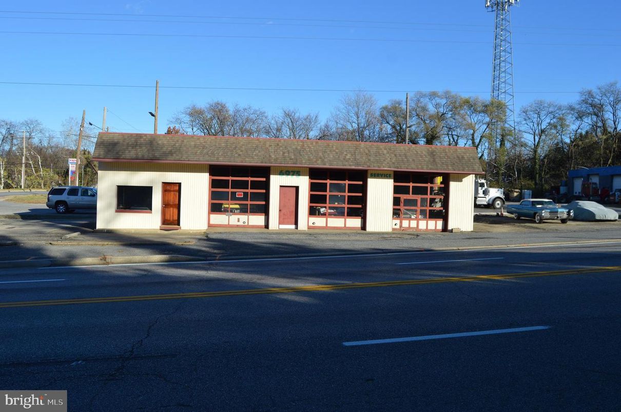 Exterior, Facade, Cape Cod