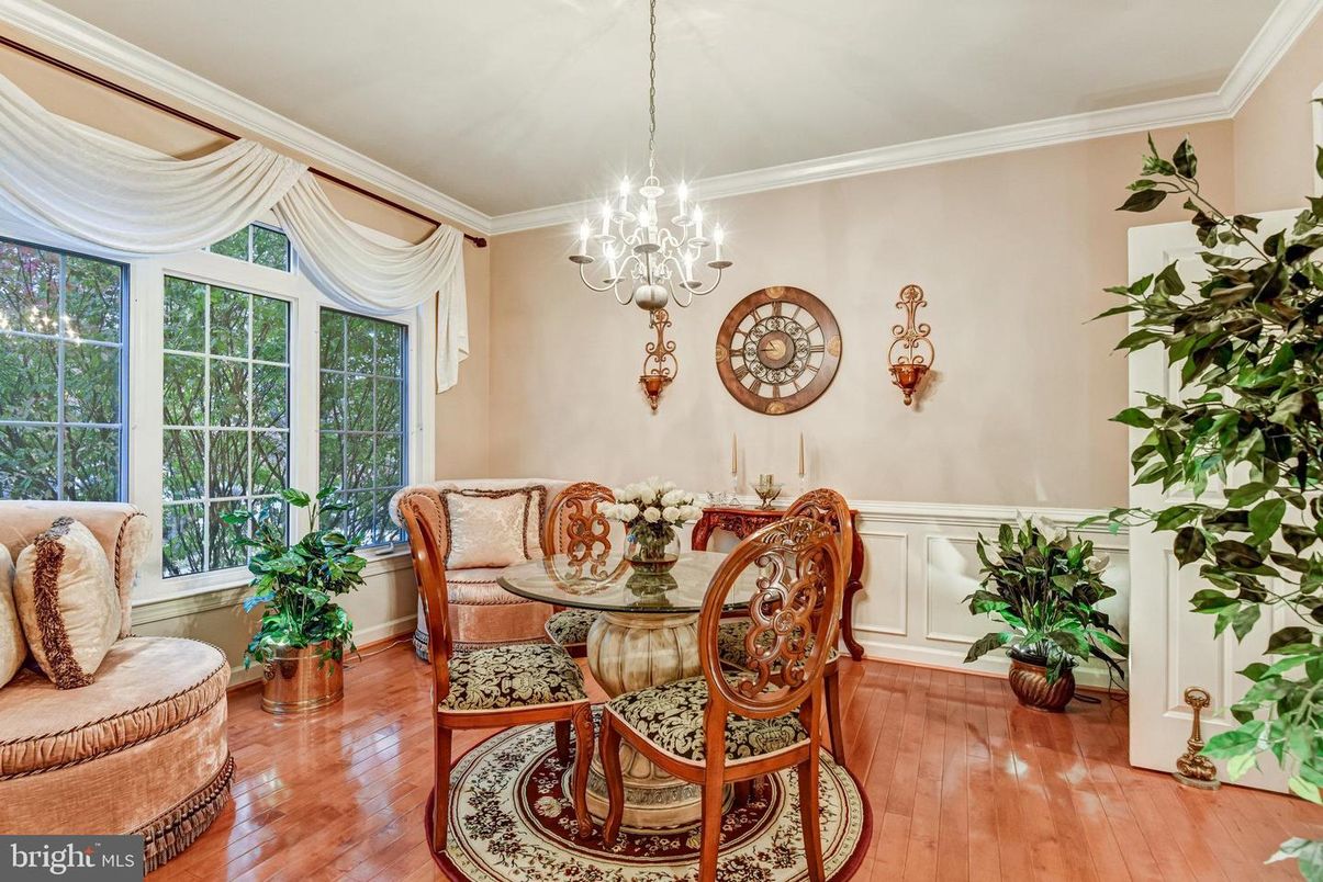 Chandelier, Dining room, Interior, Wood Texture Flooring