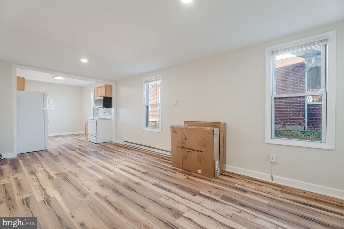 Empty room, Interior, Kitchen, Recessed Lighting, Wood Texture Flooring