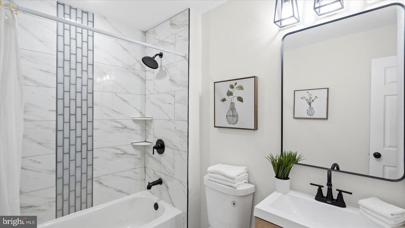 Bathroom, Interior, Marble Walls