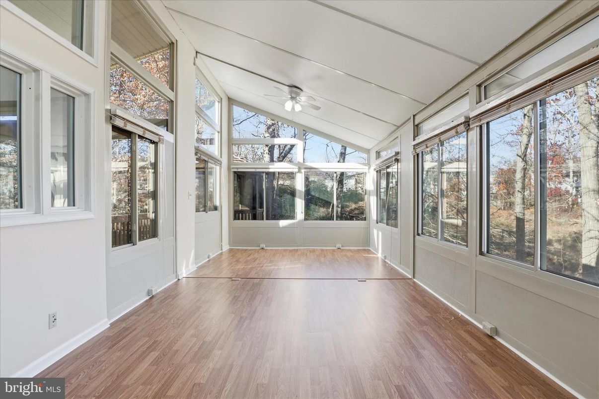 Interior, Sun Room, Wood Texture Flooring